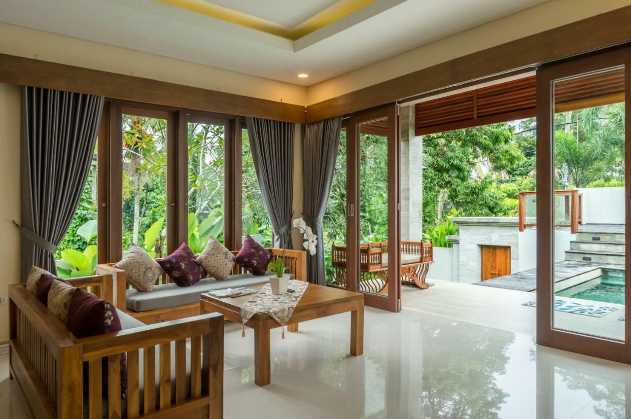 Villa Umah Galuh - Serene Tropical Escape - 3Br Private Pool Villa 우붓 외부 사진